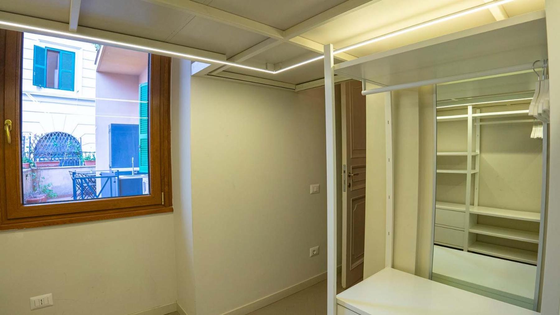 Cozy Nest With Terrace In Trastevere Rome Extérieur photo