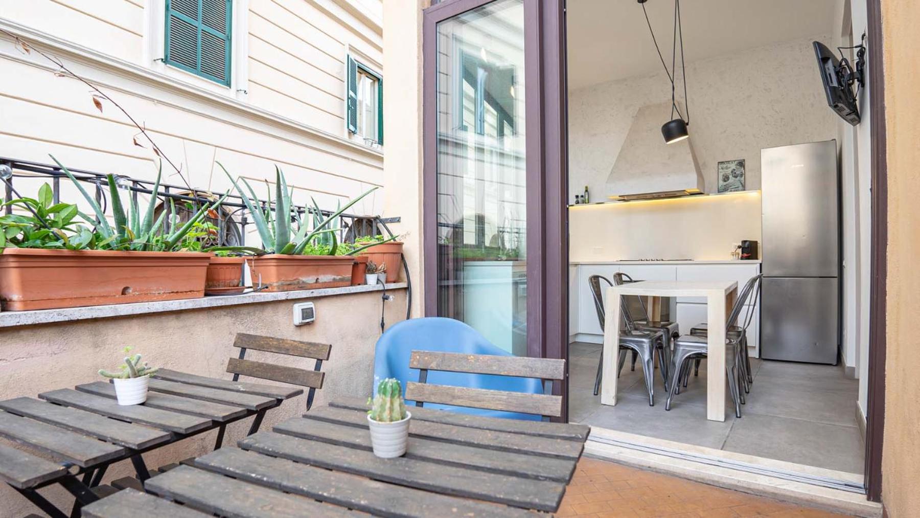 Cozy Nest With Terrace In Trastevere Rome Extérieur photo